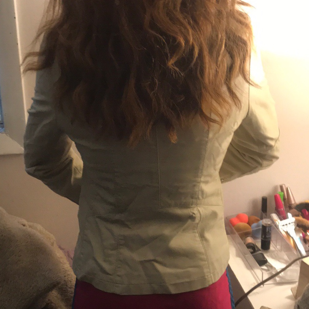 leather jacket - Picture 2 of 2